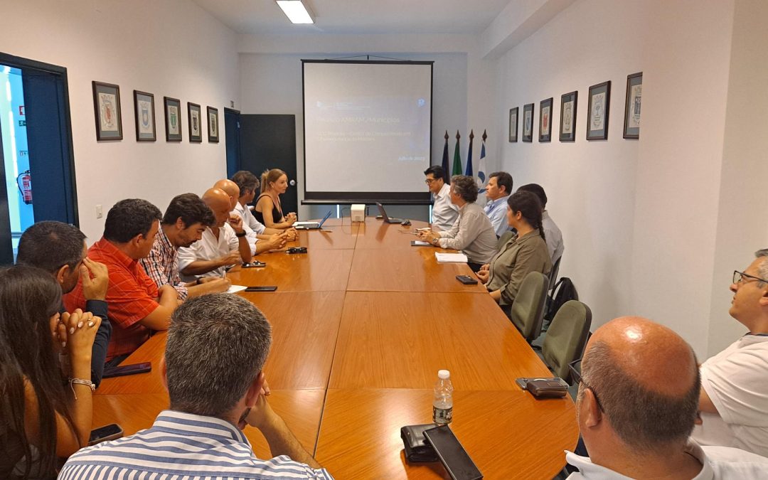 MUNICÍPIOS DA RAM REÚNEM COM CCC-MADEIRA