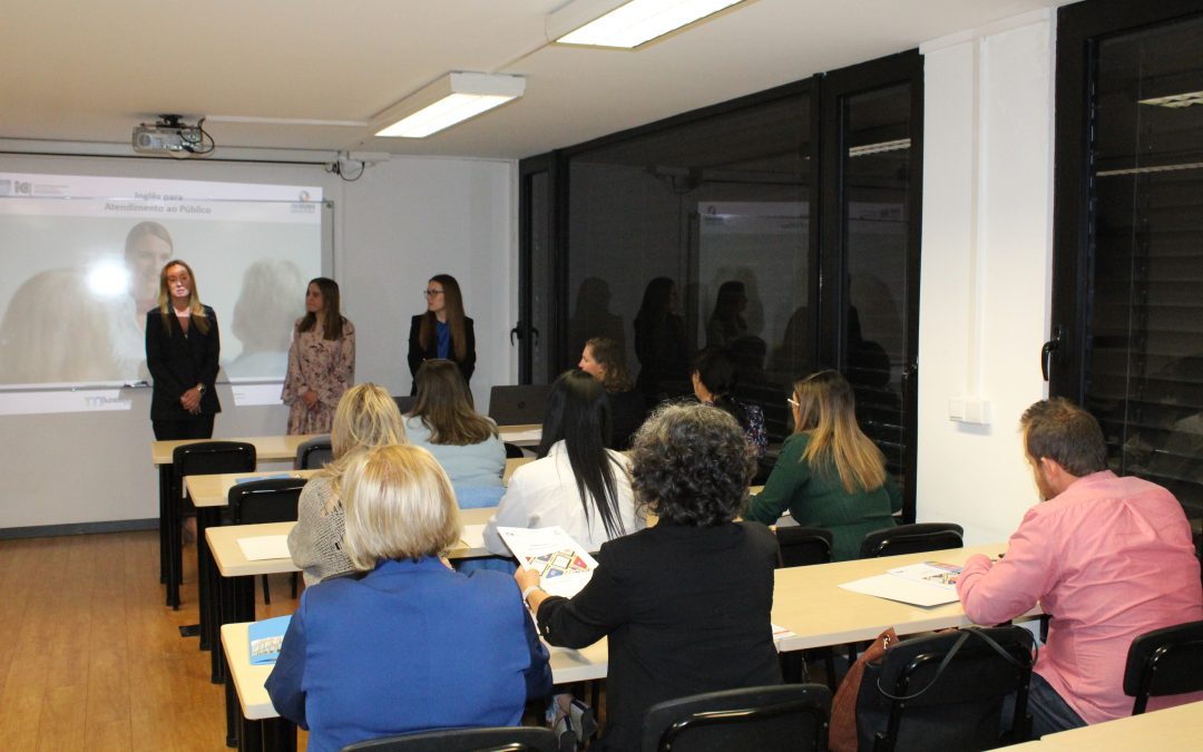Formação “Inglês para Atendimento ao Público” reúne cerca de 30 participantes